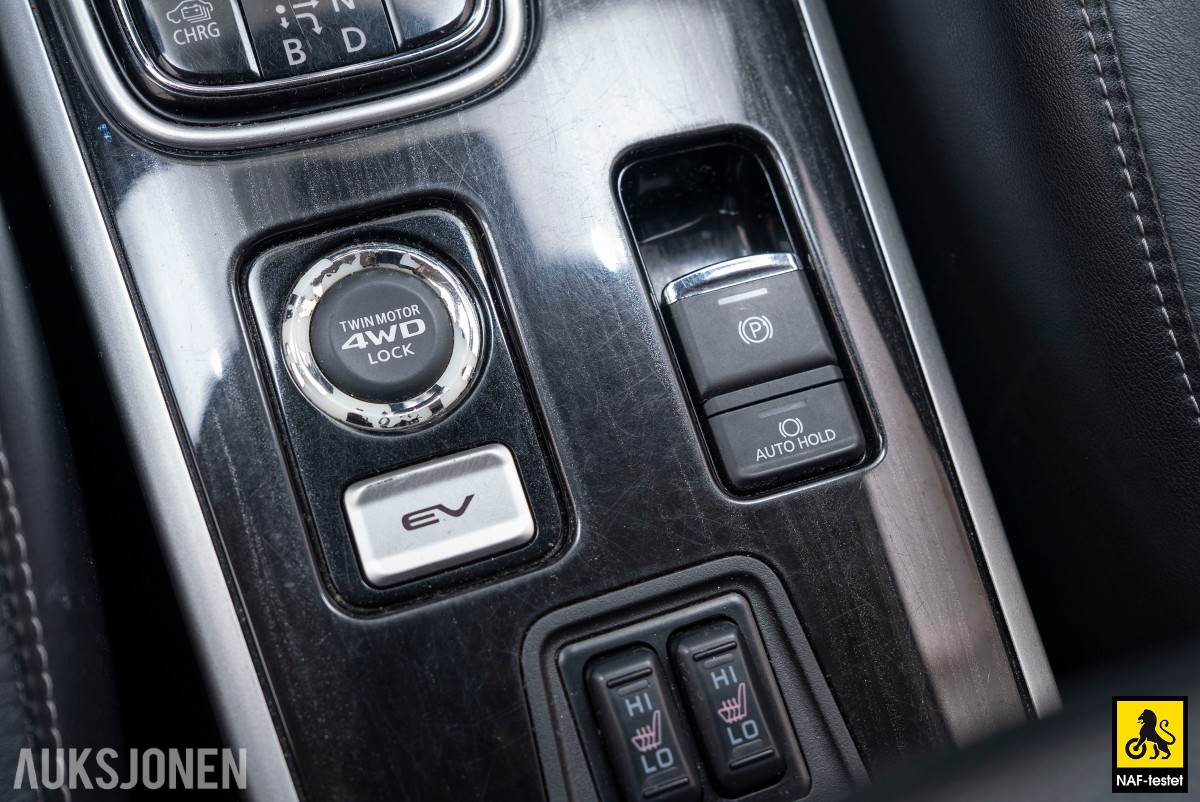 2017 Mitsubishi OUTLANDER PHEV 4WD INSTYLE+ HENGERFESTE 360-KAMERA SKINN ADAPTIV CRUISE