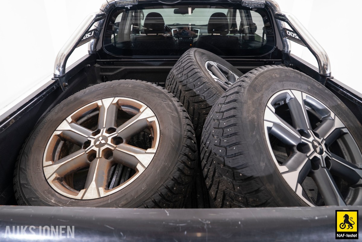 2022 Mitsubishi L200 2,3DI-D 150HK 4WD AUTOMAT H-LINE HENGERFESTE KAMERA SKINN