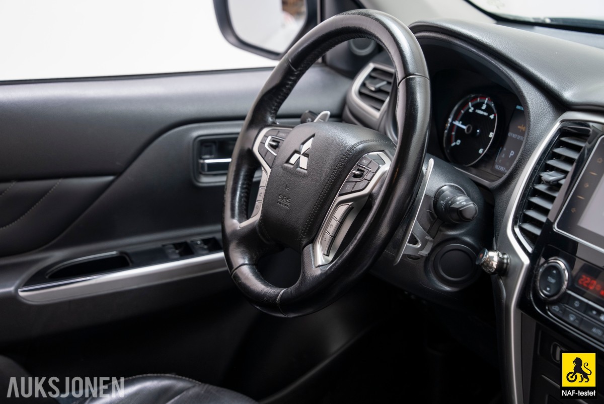 2022 Mitsubishi L200 2,3DI-D 150HK 4WD AUTOMAT H-LINE HENGERFESTE KAMERA SKINN