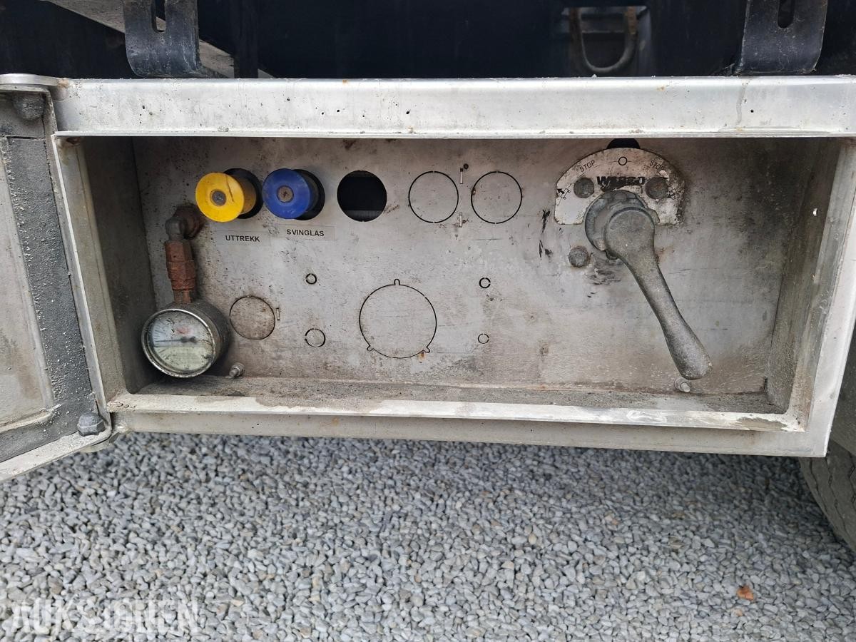 2014 Broshuis E2190/27 semi med 6,6 meter uttrekk