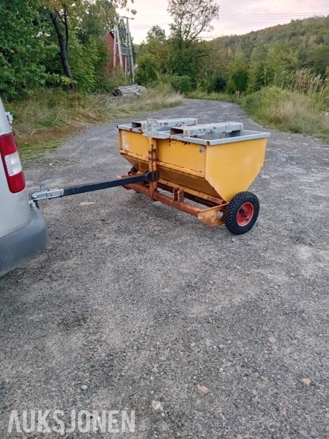 Jutul 500 strøkasse / sandspreder -500 liter