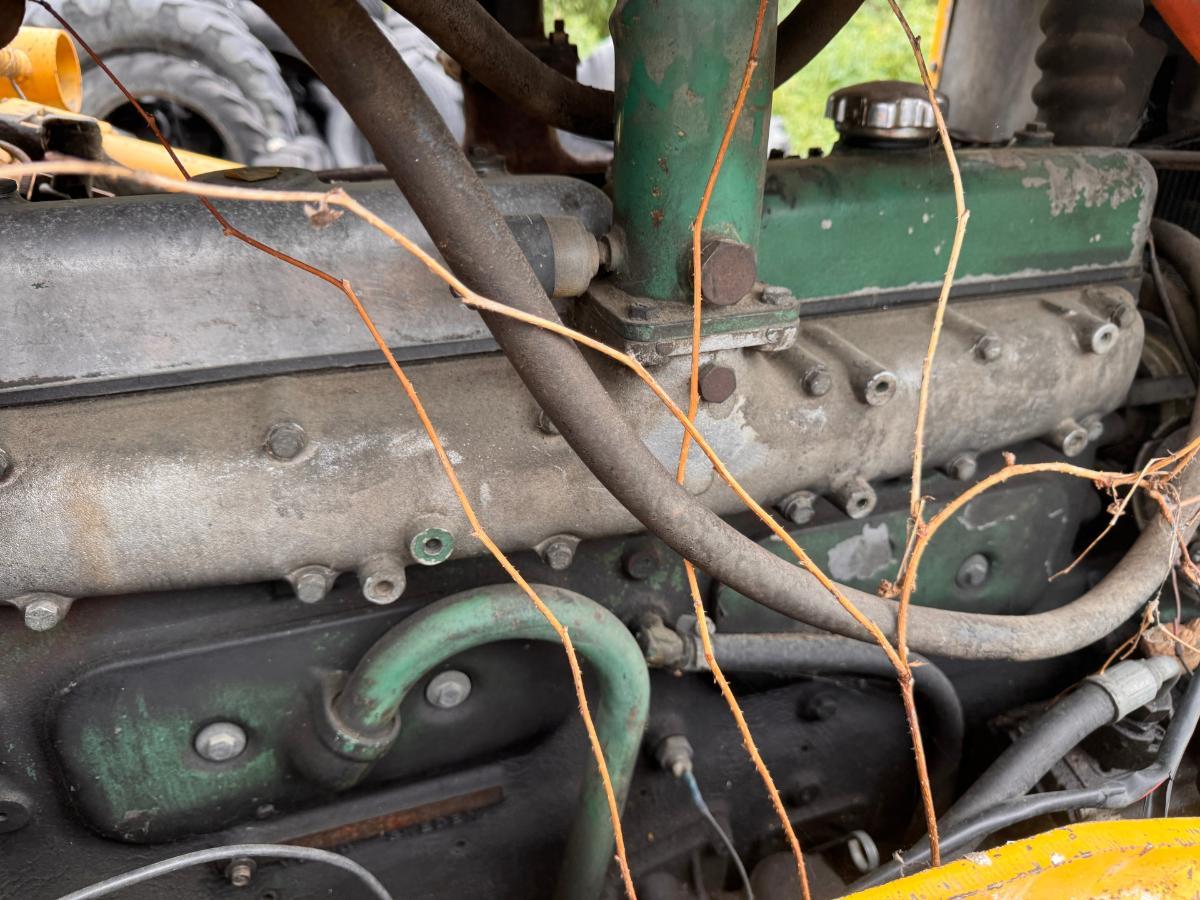 Volvo BM LM841 frontlaster med skuffe og gafler