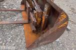 Volvo BM LM841 frontlaster med skuffe og gafler
