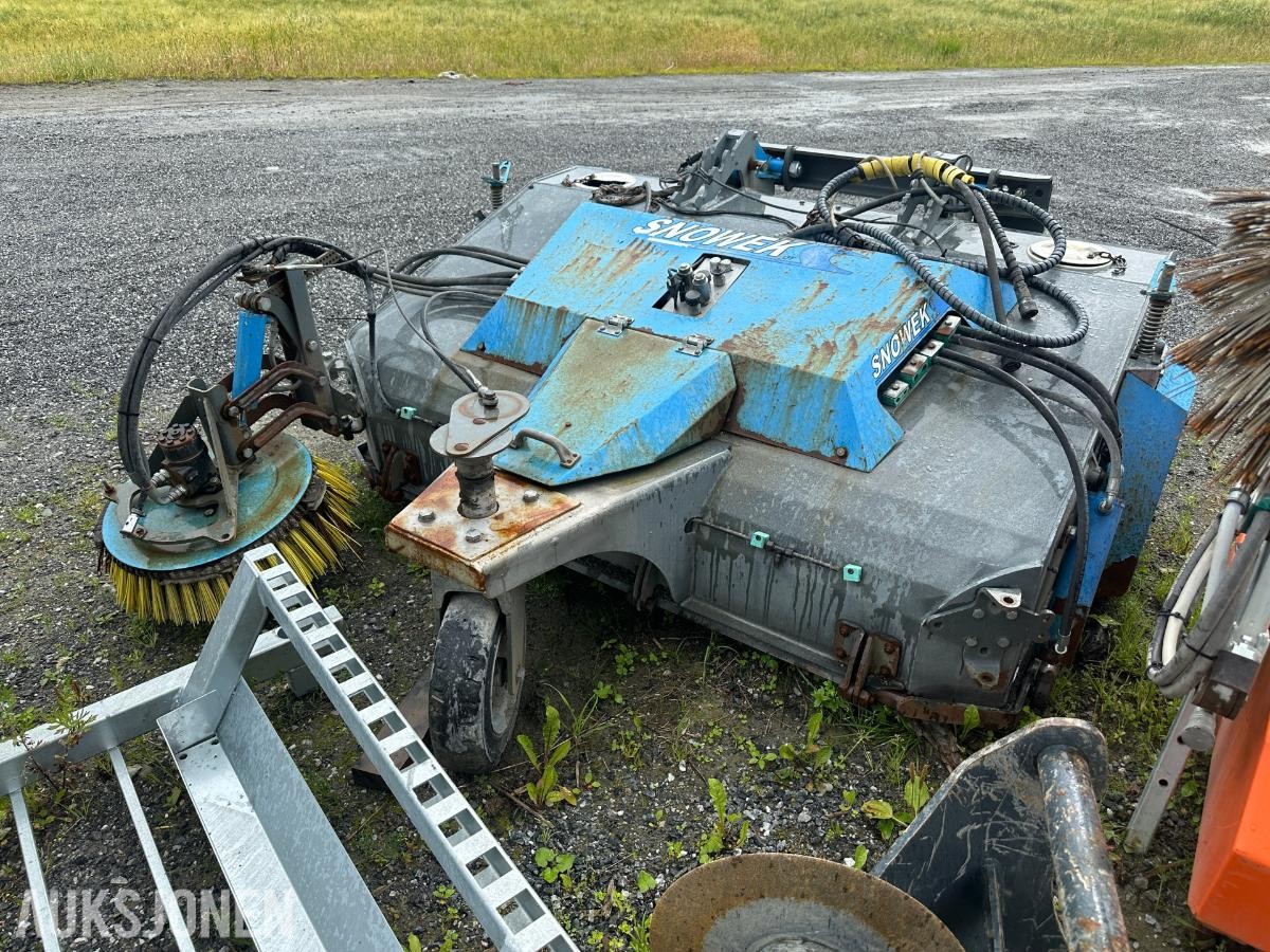 2013 Snowek K180 feiemaskin med oppsamler K180 feiemaskin med oppsamler