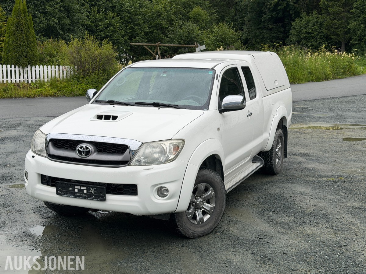 2010 Toyota HILUX 2.5-144 D 4WD