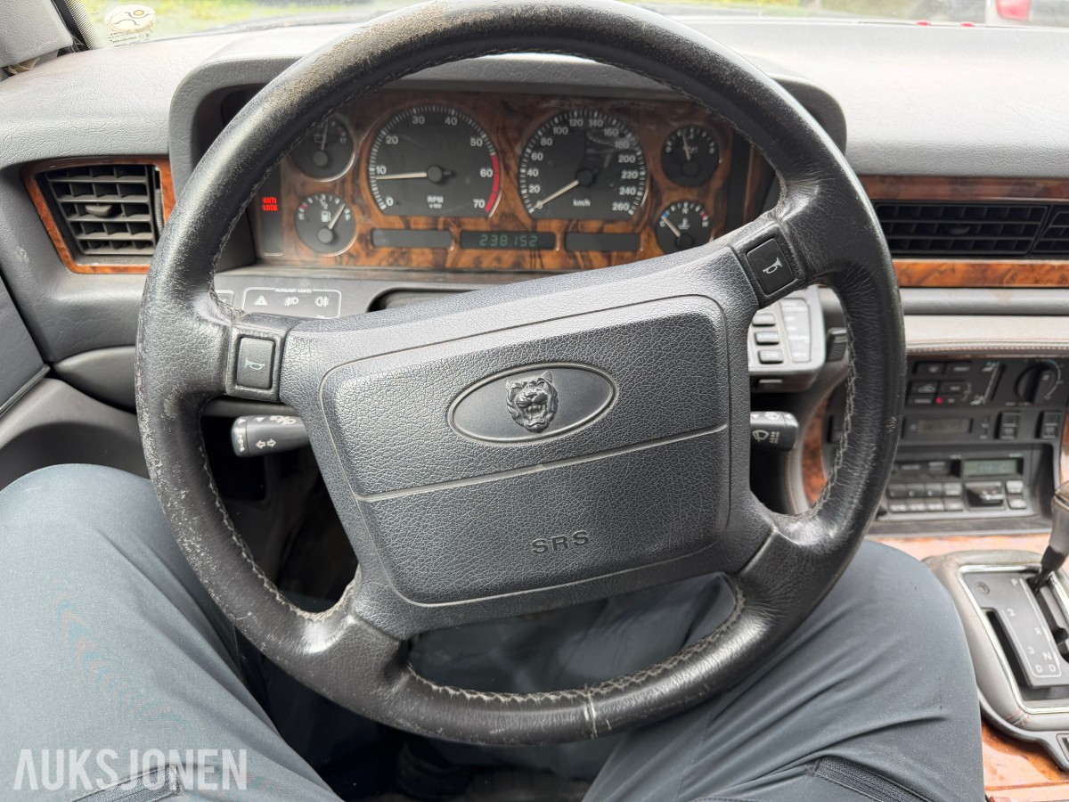 Jaguar 4.0 S – 1994 – Ny EU-godkjenning – klassisk luksussedan