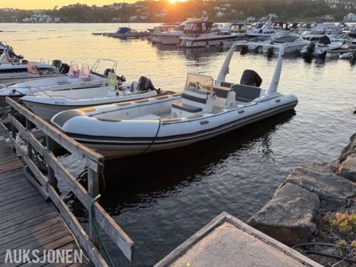 2006 Valiant 750 Cruiser rib med Mercury 200 hk