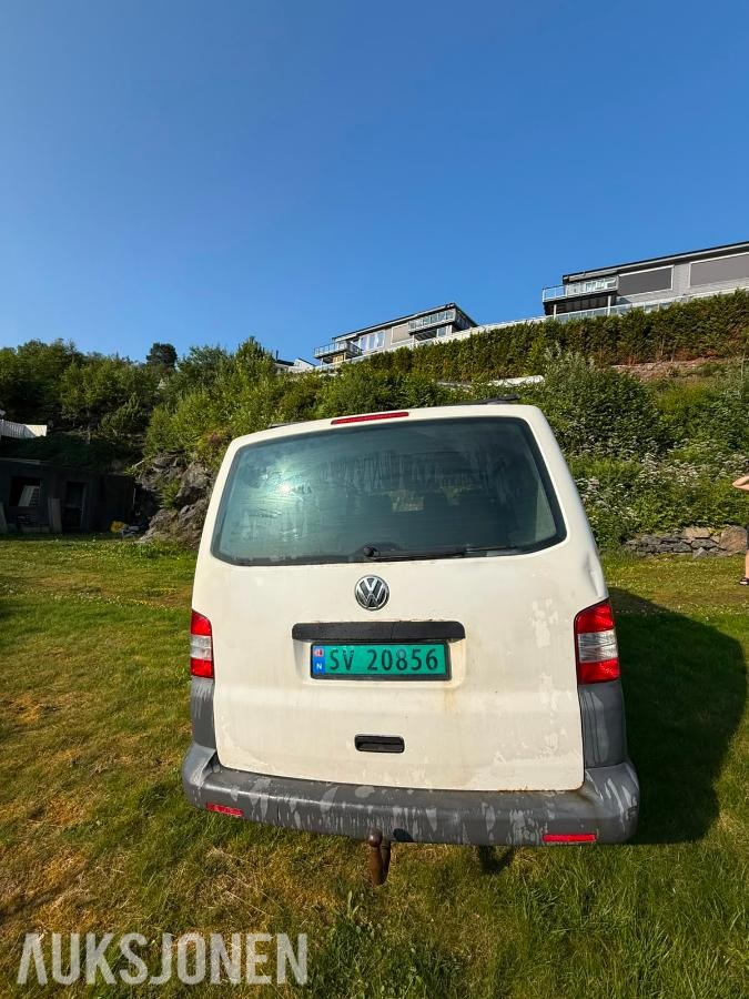 2011 Volkswagen Transporter T5 2.0 102hk
