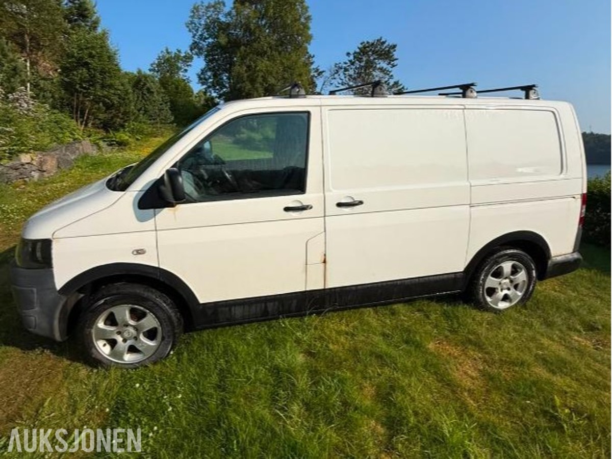 2011 Volkswagen Transporter T5 2.0 102hk