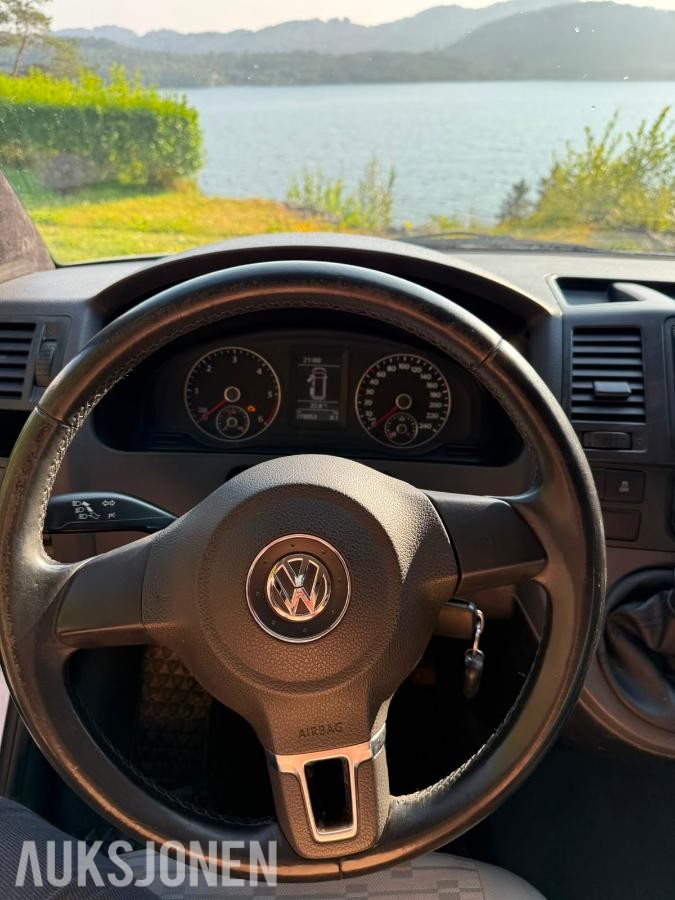 2011 Volkswagen Transporter T5 2.0 102hk