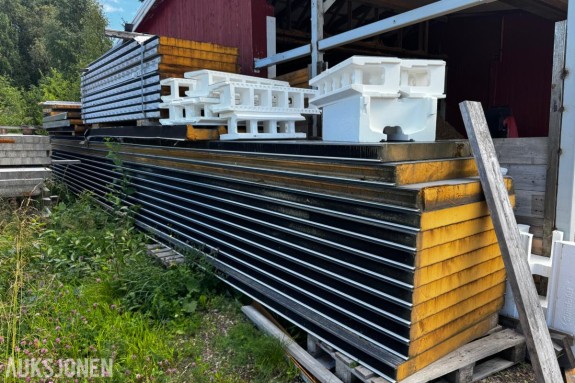 Sandwich elementer 4.8 og 11 meter lengder