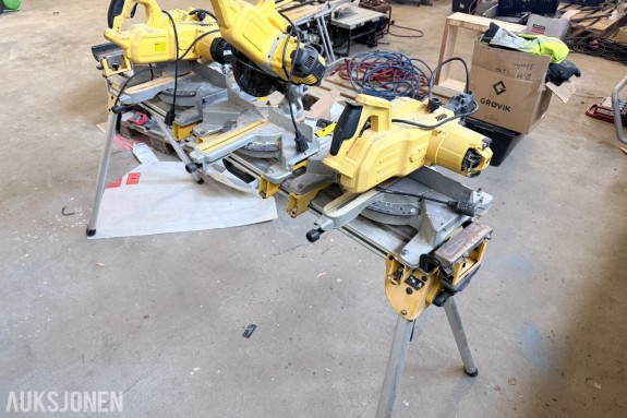 3x Dewalt kapp og gjerdesager med 1 stk sagbord