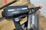Italair/ABAC kompressor med Duo-Fast spiker- og stiftepistoler