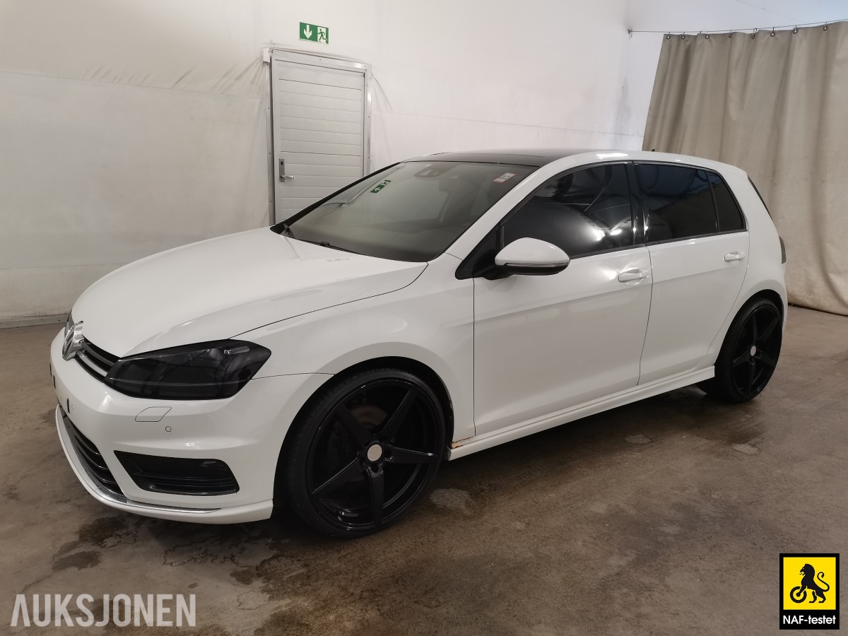2015 Volkswagen GOLF 150 HK R-LINE AUT ACC VARMER TAKLUKE SPORTSUNDERSTELL