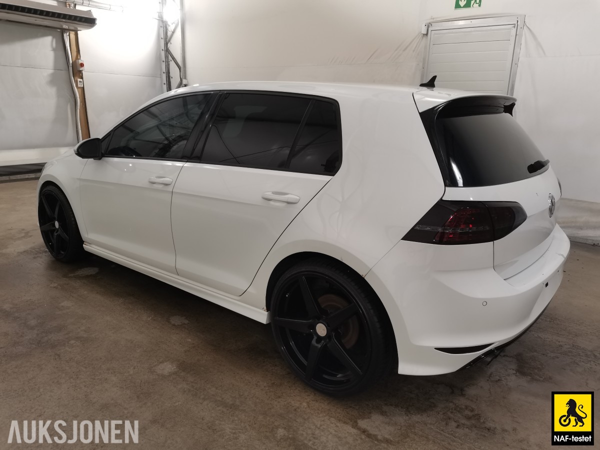 2015 Volkswagen GOLF 150 HK R-LINE AUT ACC VARMER TAKLUKE SPORTSUNDERSTELL
