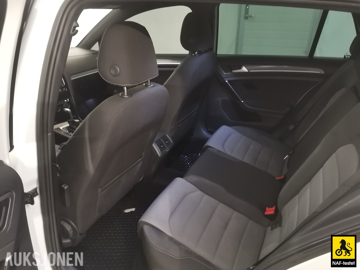 2015 Volkswagen GOLF 150 HK R-LINE AUT ACC VARMER TAKLUKE SPORTSUNDERSTELL