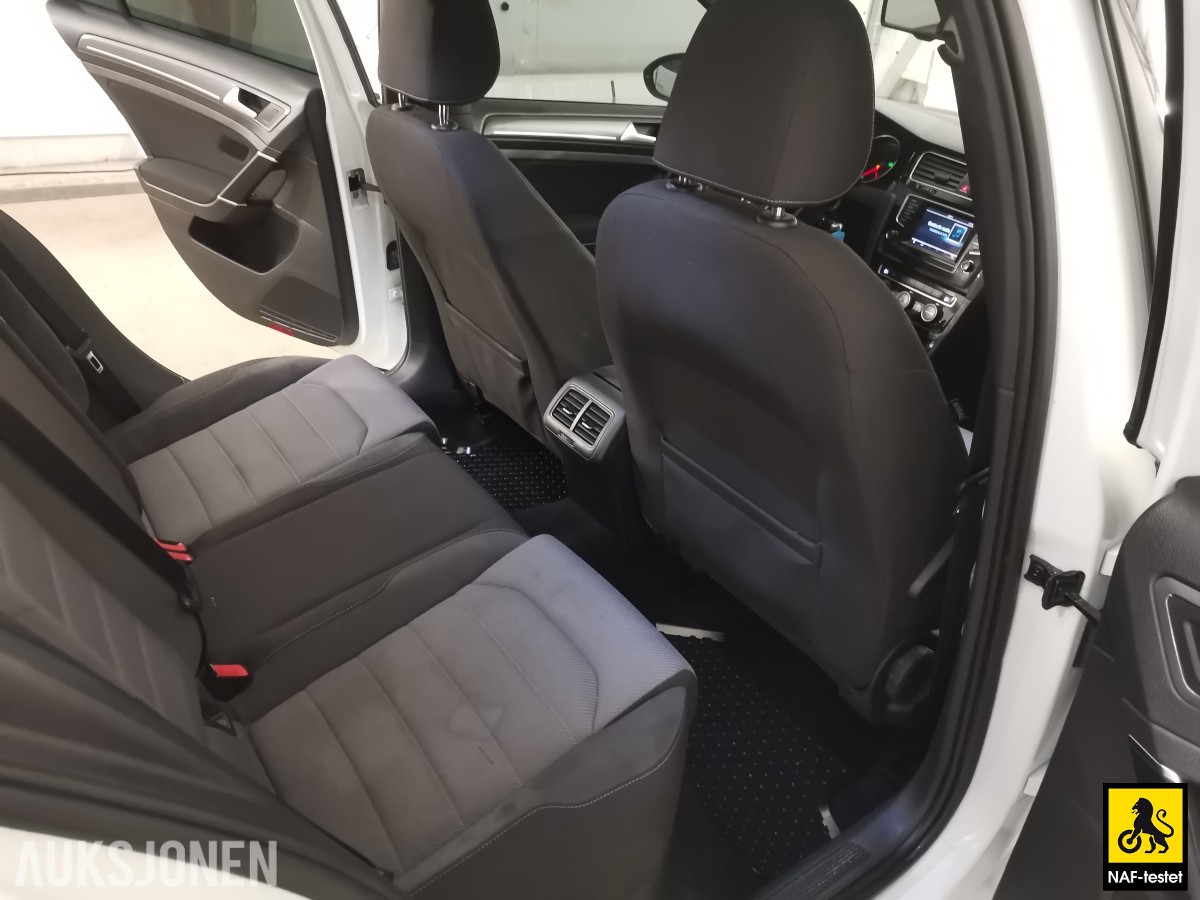 2015 Volkswagen GOLF 150 HK R-LINE AUT ACC VARMER TAKLUKE SPORTSUNDERSTELL