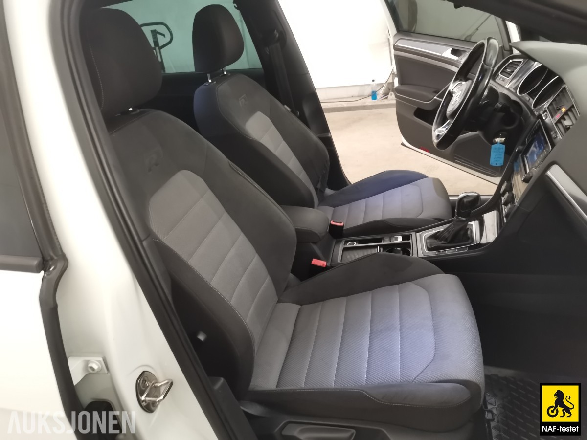 2015 Volkswagen GOLF 150 HK R-LINE AUT ACC VARMER TAKLUKE SPORTSUNDERSTELL