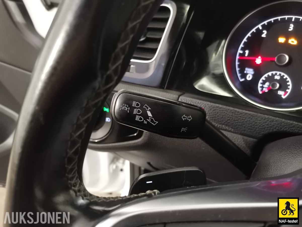 2015 Volkswagen GOLF 150 HK R-LINE AUT ACC VARMER TAKLUKE SPORTSUNDERSTELL