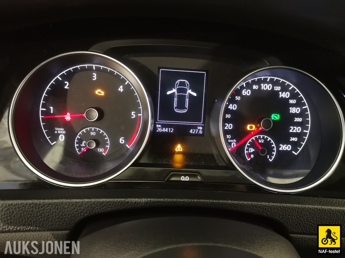 2015 Volkswagen GOLF 150 HK R-LINE AUT ACC VARMER TAKLUKE SPORTSUNDERSTELL