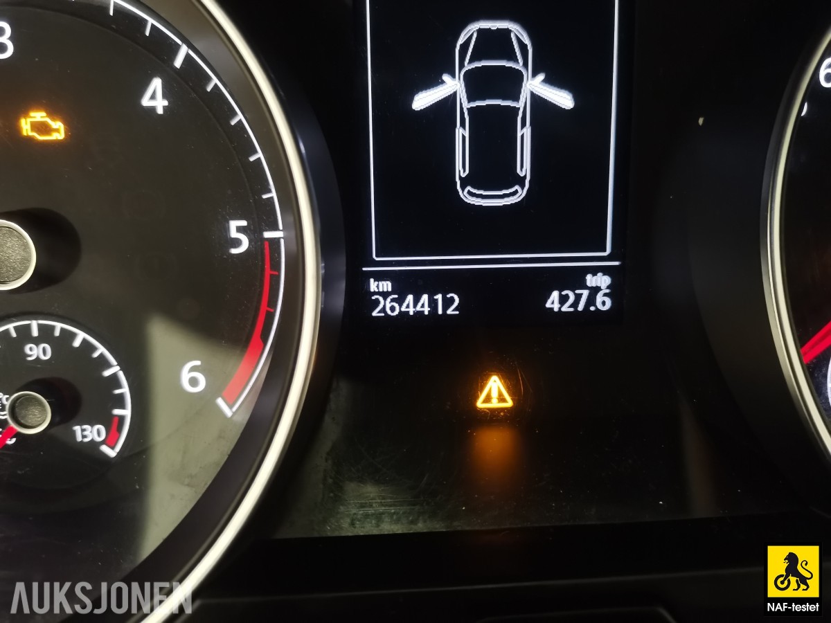 2015 Volkswagen GOLF 150 HK R-LINE AUT ACC VARMER TAKLUKE SPORTSUNDERSTELL