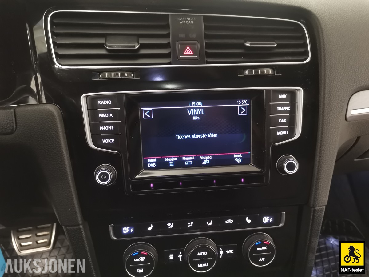 2015 Volkswagen GOLF 150 HK R-LINE AUT ACC VARMER TAKLUKE SPORTSUNDERSTELL