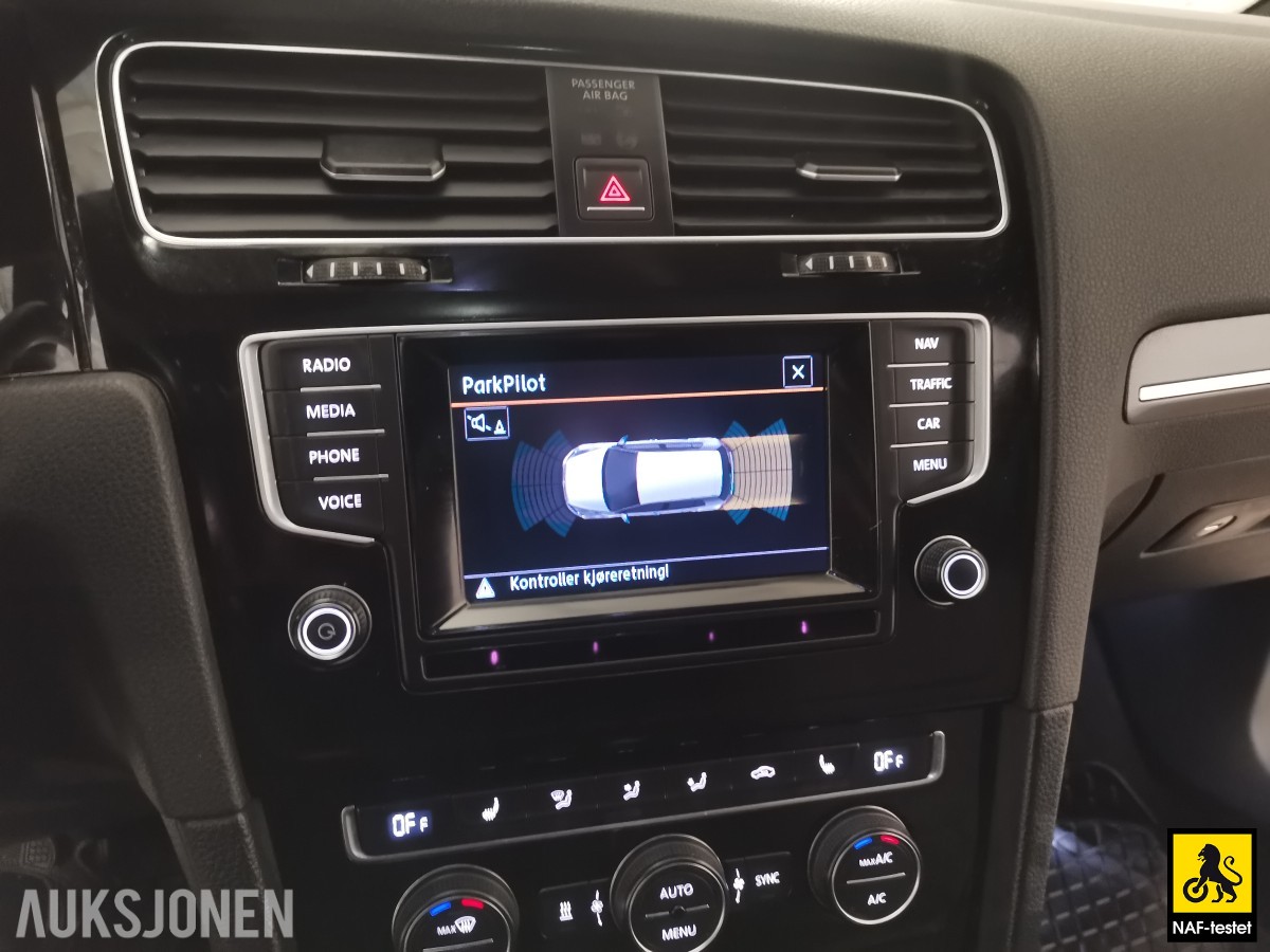 2015 Volkswagen GOLF 150 HK R-LINE AUT ACC VARMER TAKLUKE SPORTSUNDERSTELL