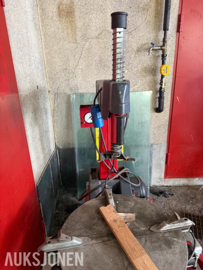 Mondonfo ferro A220 dekkomlegger