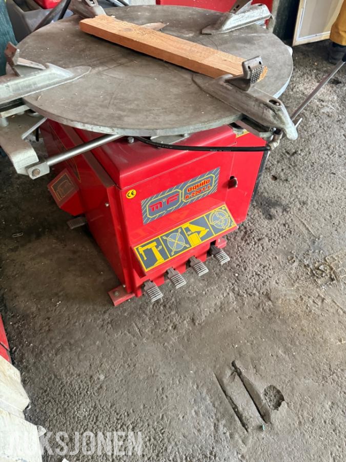 Mondonfo ferro A220 dekkomlegger