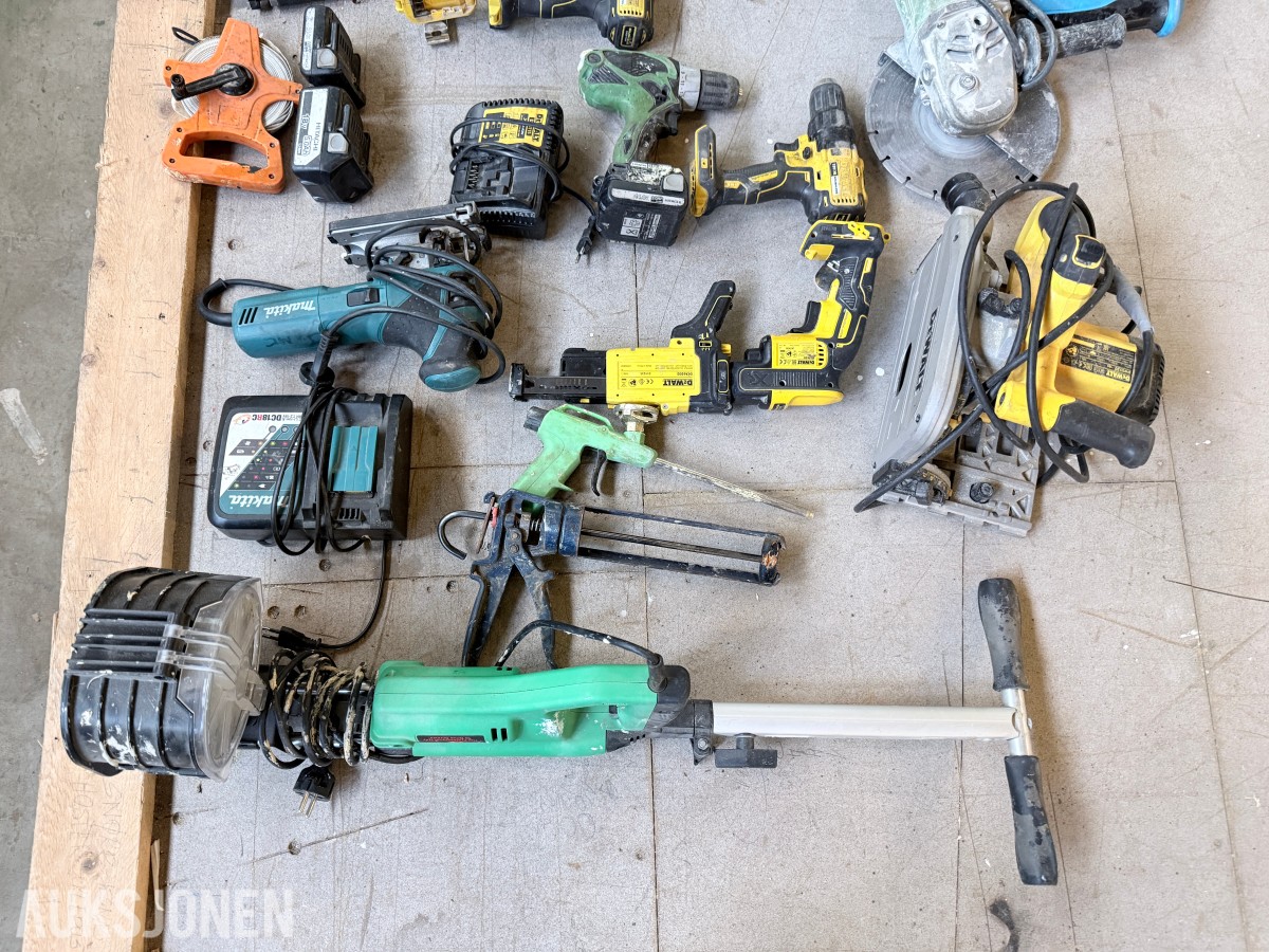 Verktøypakke / parti med DeWalt, Hitachi, Makita m.m. – selges samlet