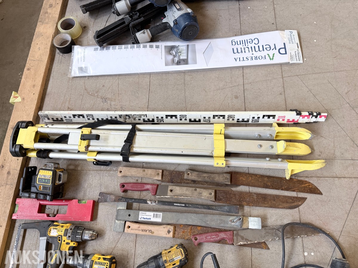 Verktøypakke / parti med DeWalt, Hitachi, Makita m.m. – selges samlet