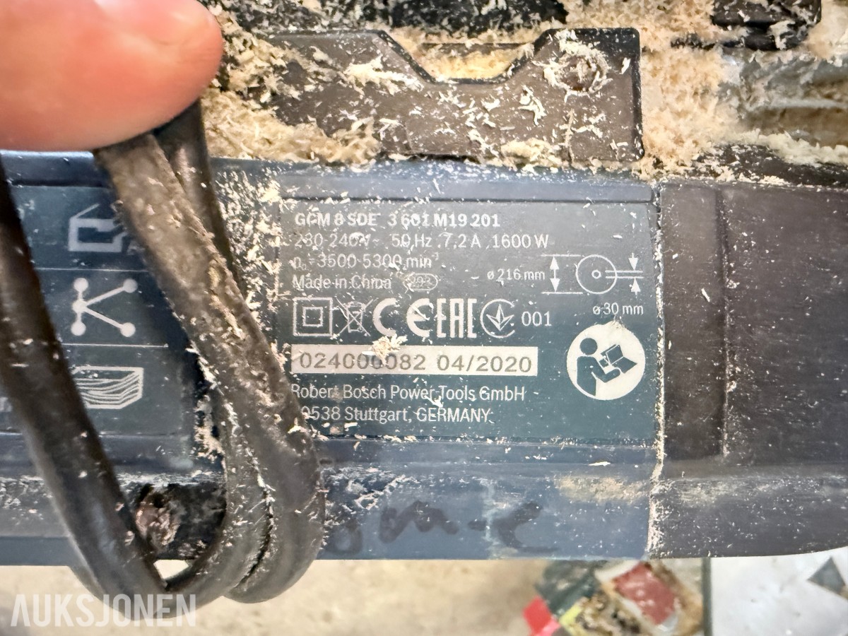 Diverse verktøy og byggutstyr – Bosch, Makita, varmevifter, kompressor m.m.