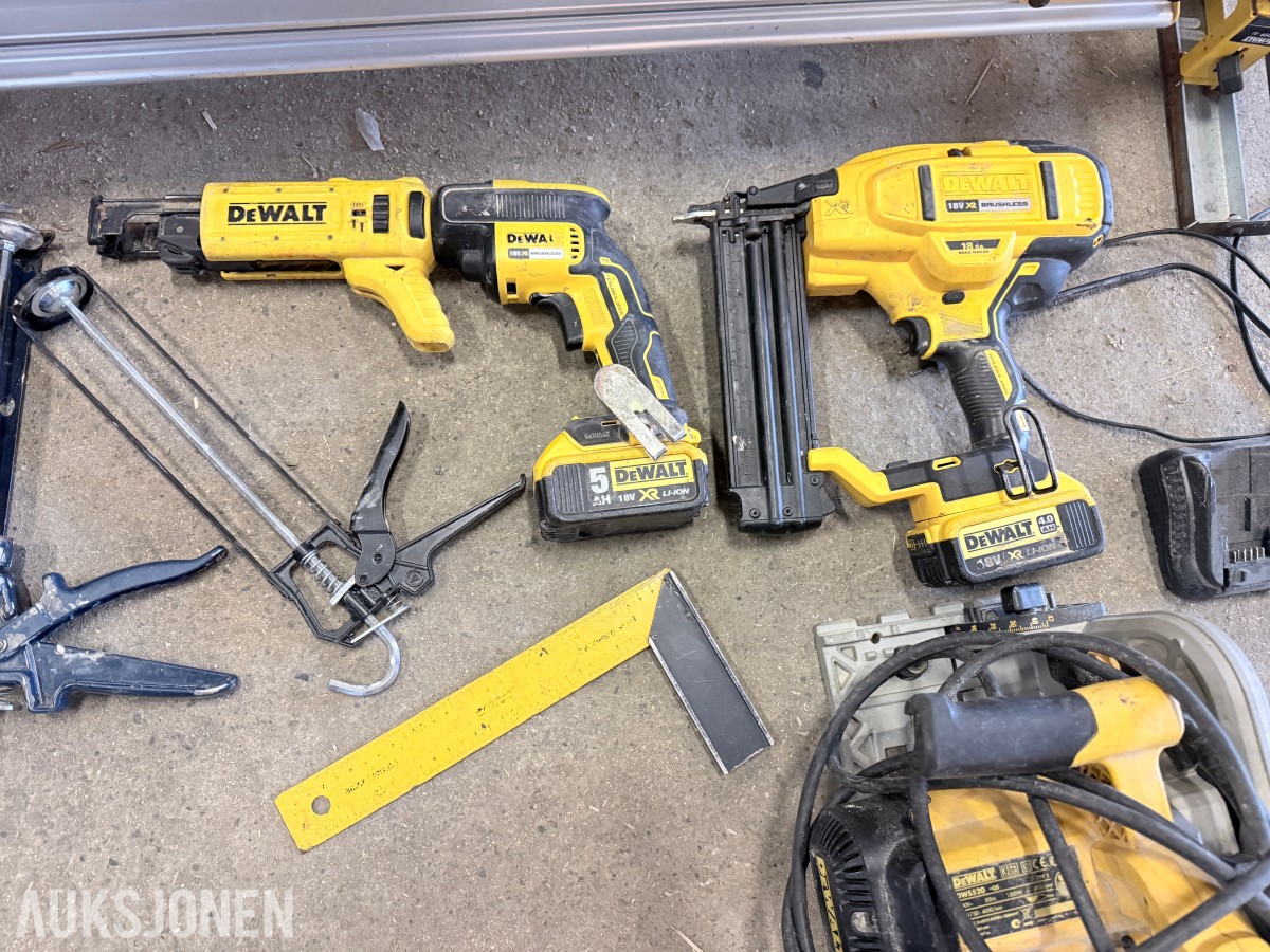 DeWalt verktøypakke – kapp-/gjærsager, arbeidsbord, spikerpistol, multikutter, sirkelsag m.m.