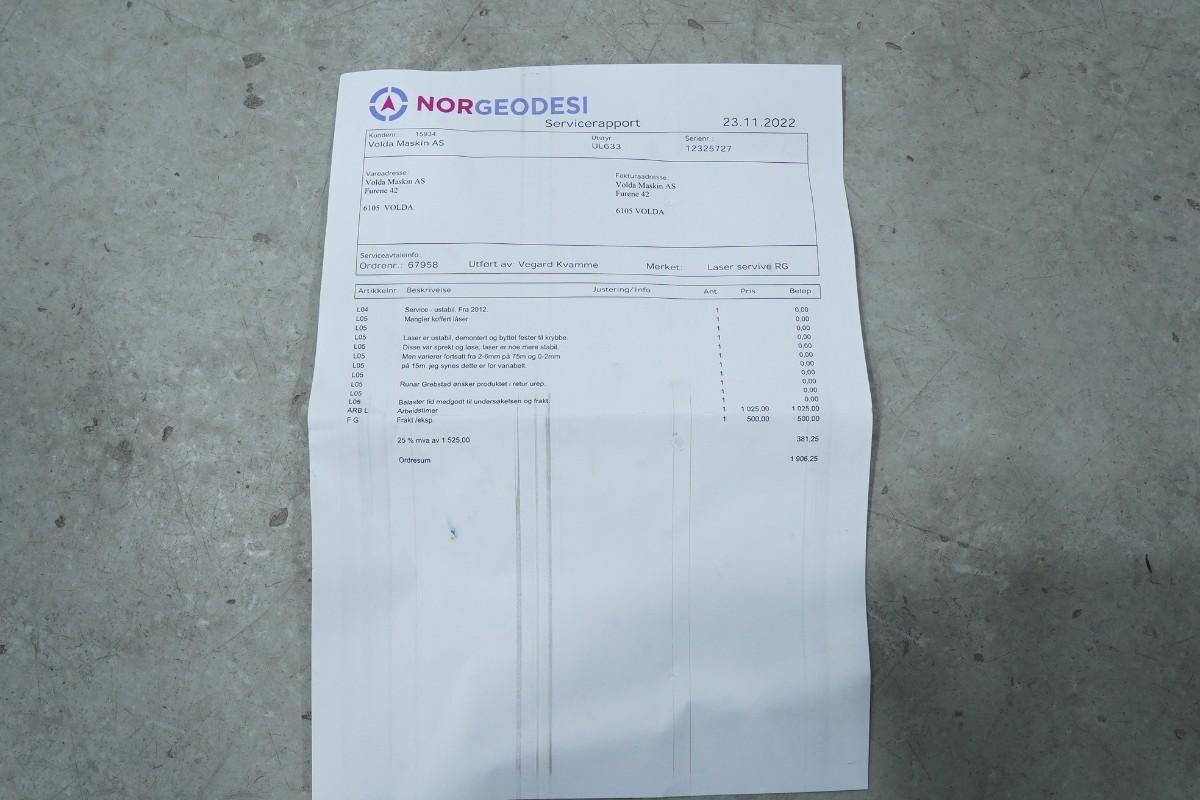 Spectra Precision UL633 rotasjonslaser med RC603 fjernkontroll og stativ