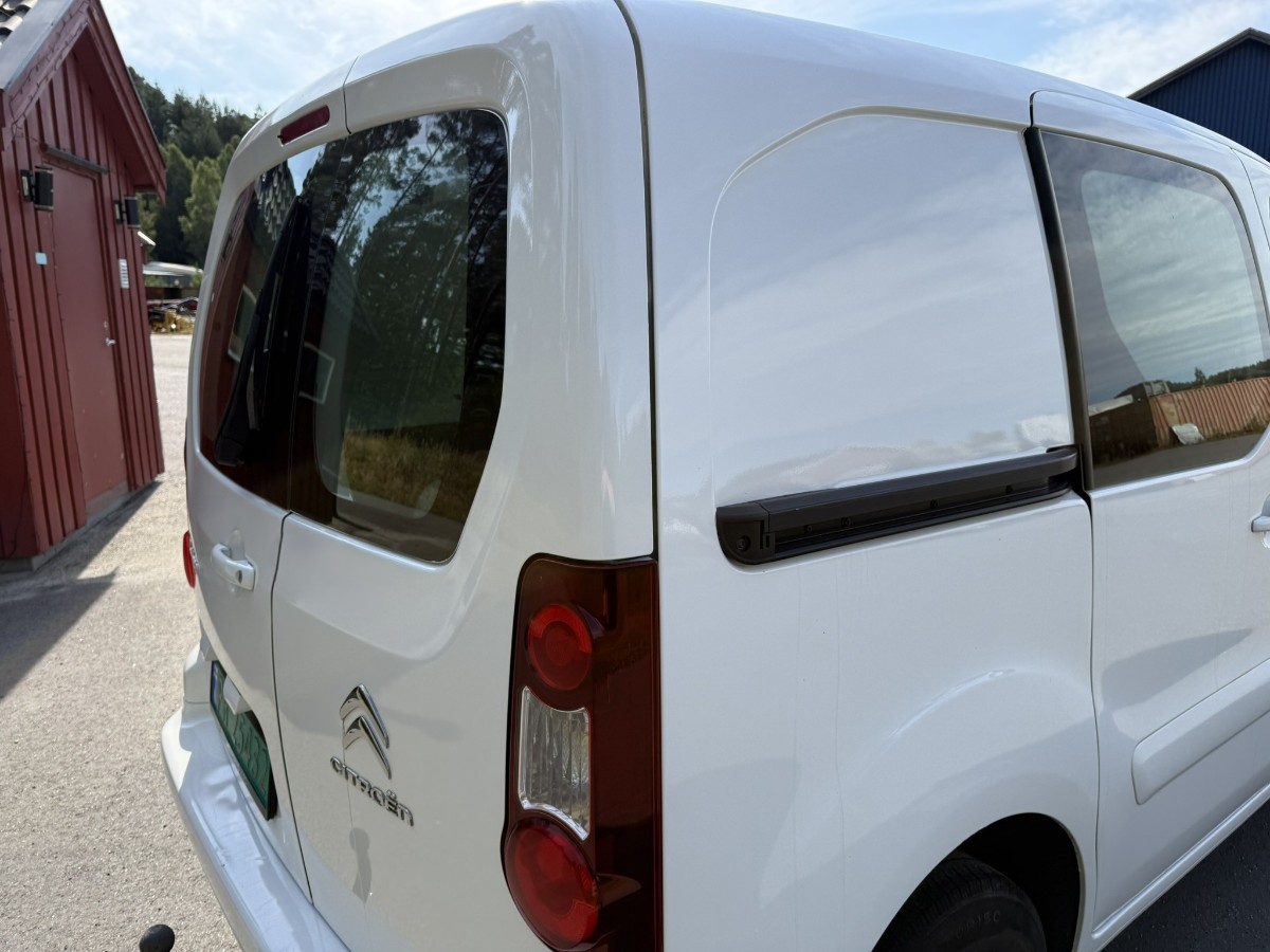 2014 Citroen BERLINGO 1.6-90 D Manuell - Hengerfeste -  159719 km