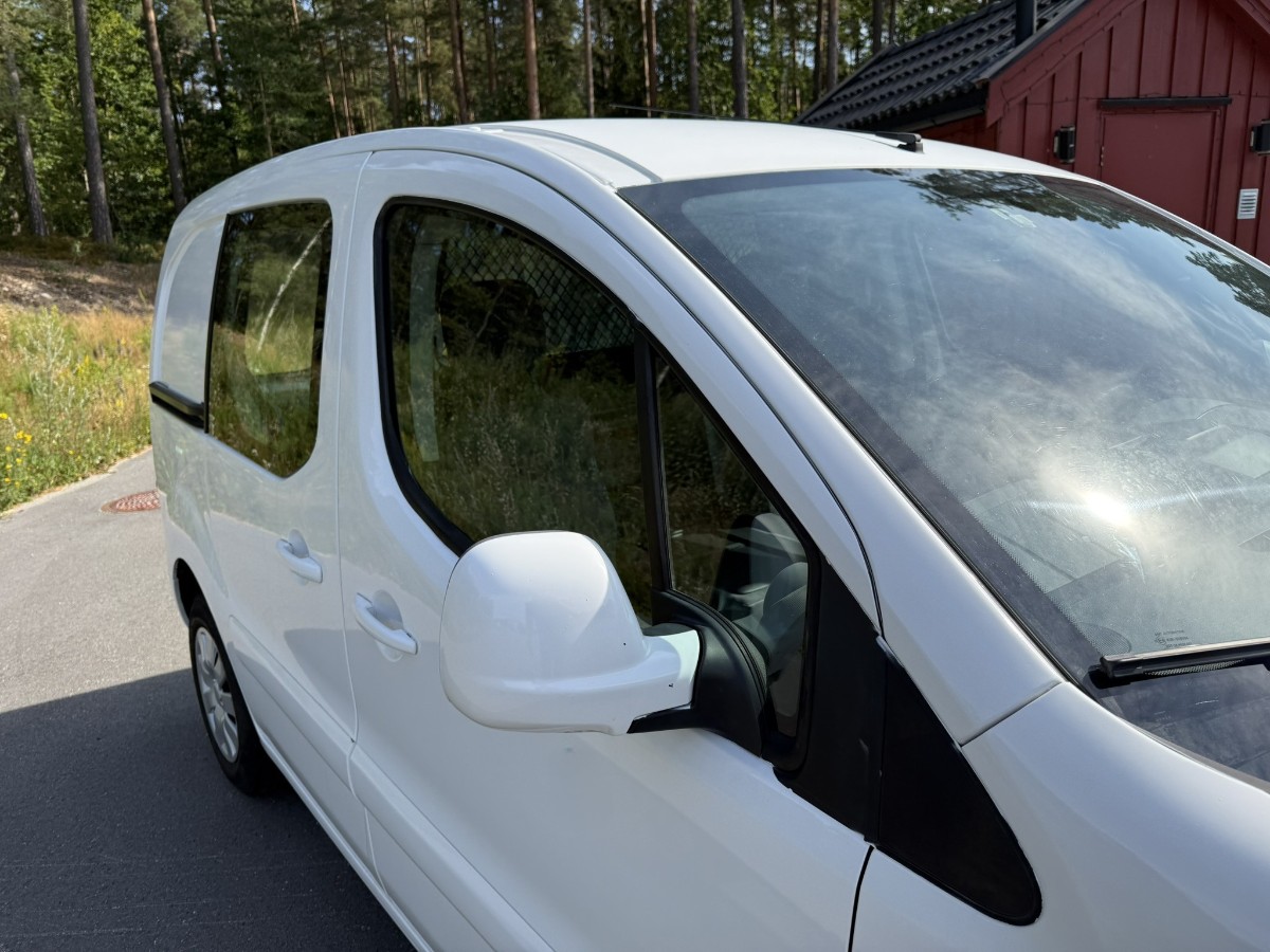 2014 Citroen BERLINGO 1.6-90 D Manuell - Hengerfeste -  159719 km