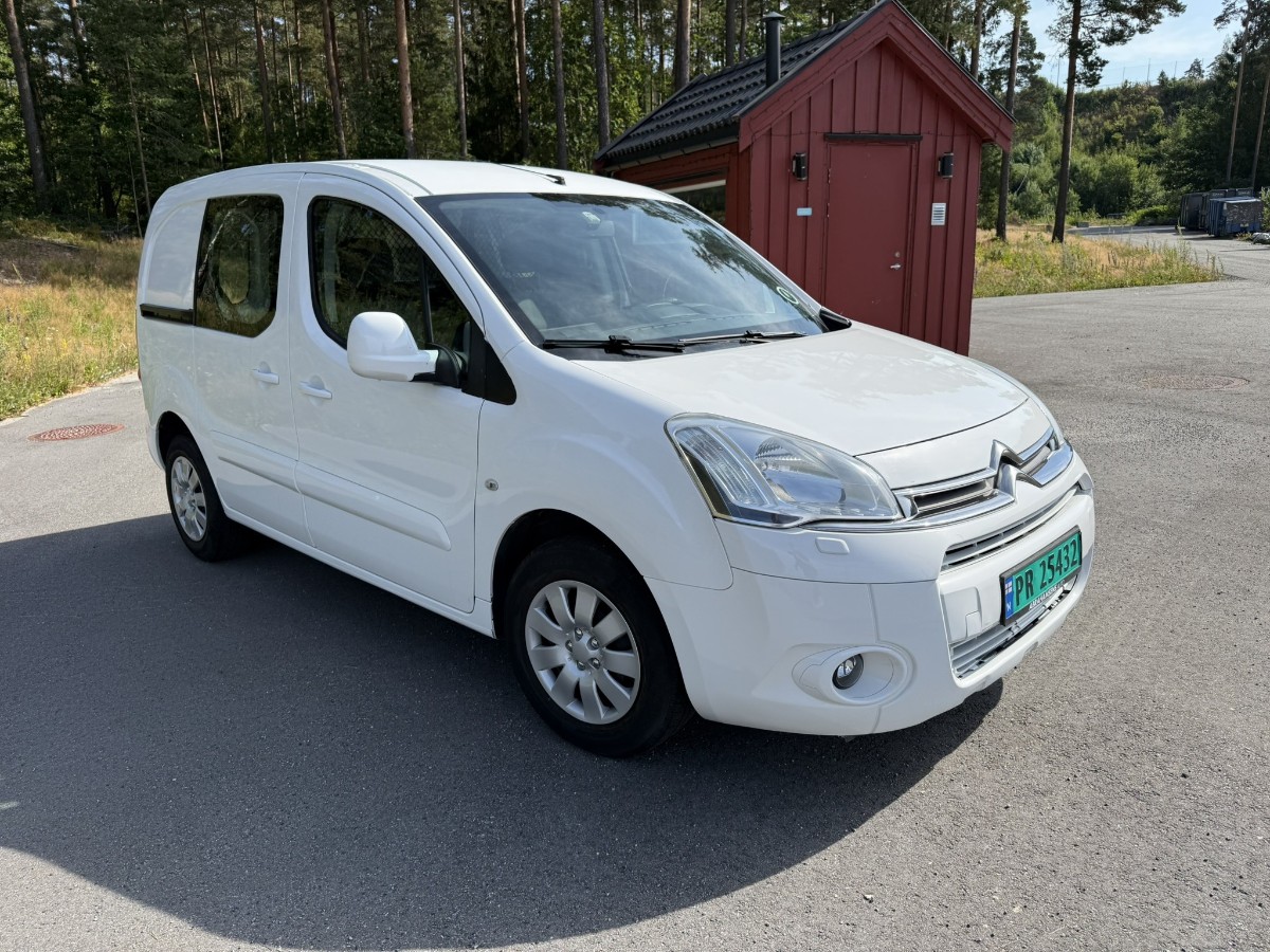 2014 Citroen BERLINGO 1.6-90 D Manuell - Hengerfeste -  159719 km