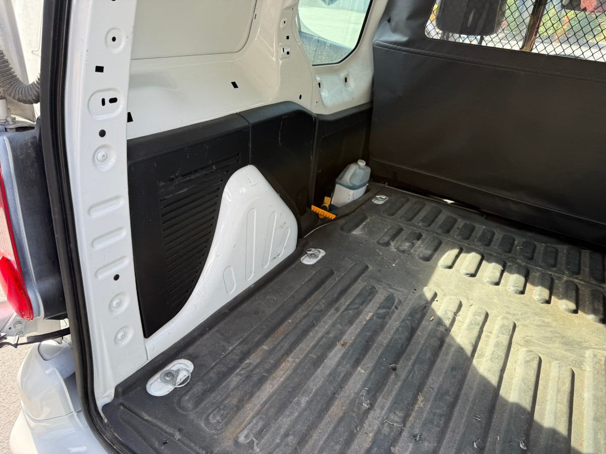 2014 Citroen BERLINGO 1.6-90 D Manuell - Hengerfeste -  159719 km