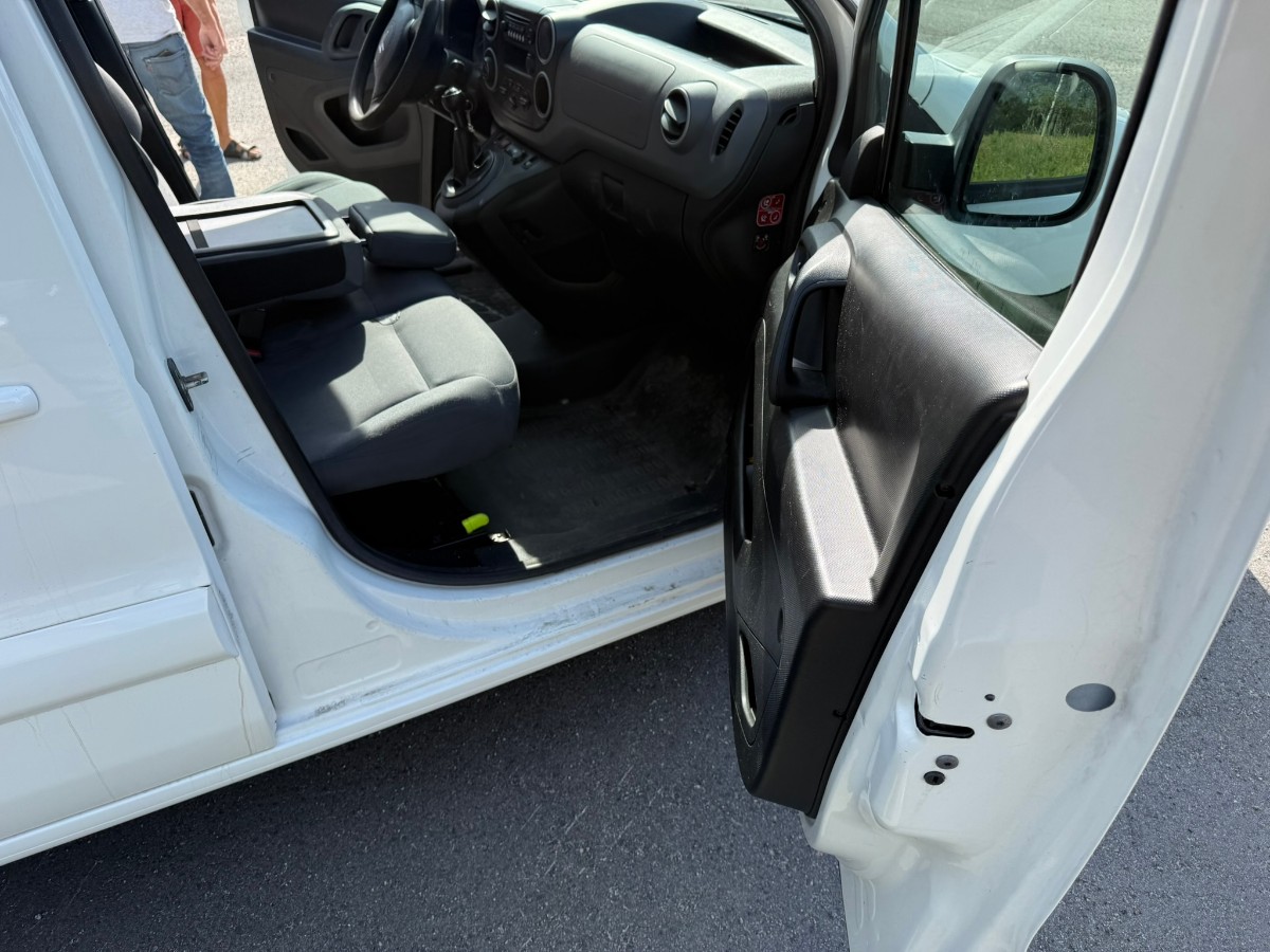 2014 Citroen BERLINGO 1.6-90 D Manuell - Hengerfeste -  159719 km