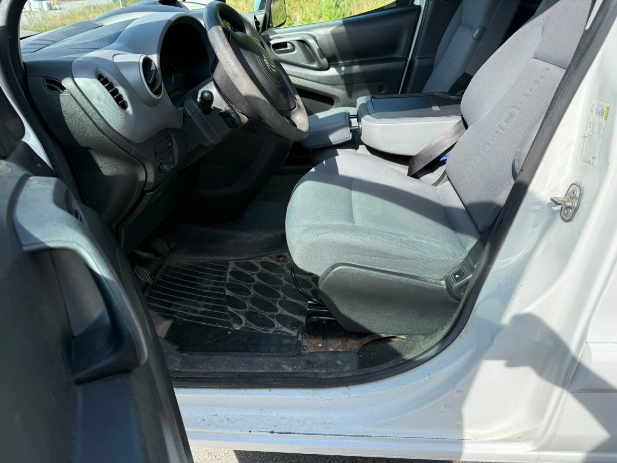 2014 Citroen BERLINGO 1.6-90 D Manuell - Hengerfeste -  159719 km