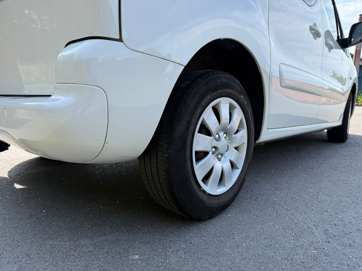 2014 Citroen BERLINGO 1.6-90 D Manuell - Hengerfeste -  159719 km