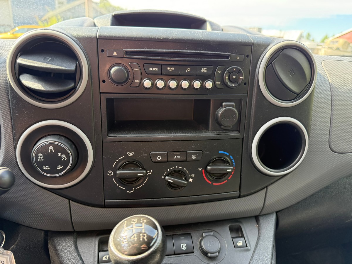 2014 Citroen BERLINGO 1.6-90 D Manuell - Hengerfeste -  159719 km