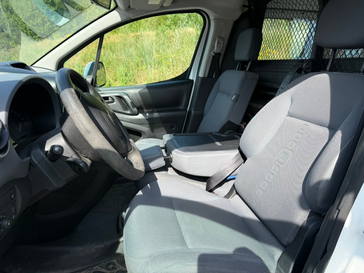 2014 Citroen BERLINGO 1.6-90 D Manuell - Hengerfeste -  159719 km