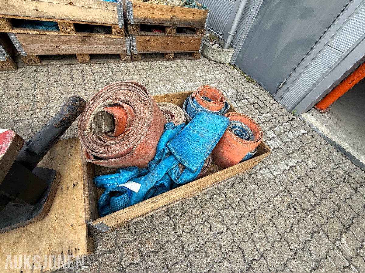 Parti med båtstropper / løftestropper