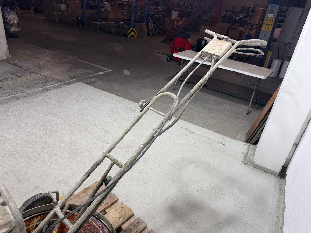 Dynapac BG33E elektrisk betongglatter