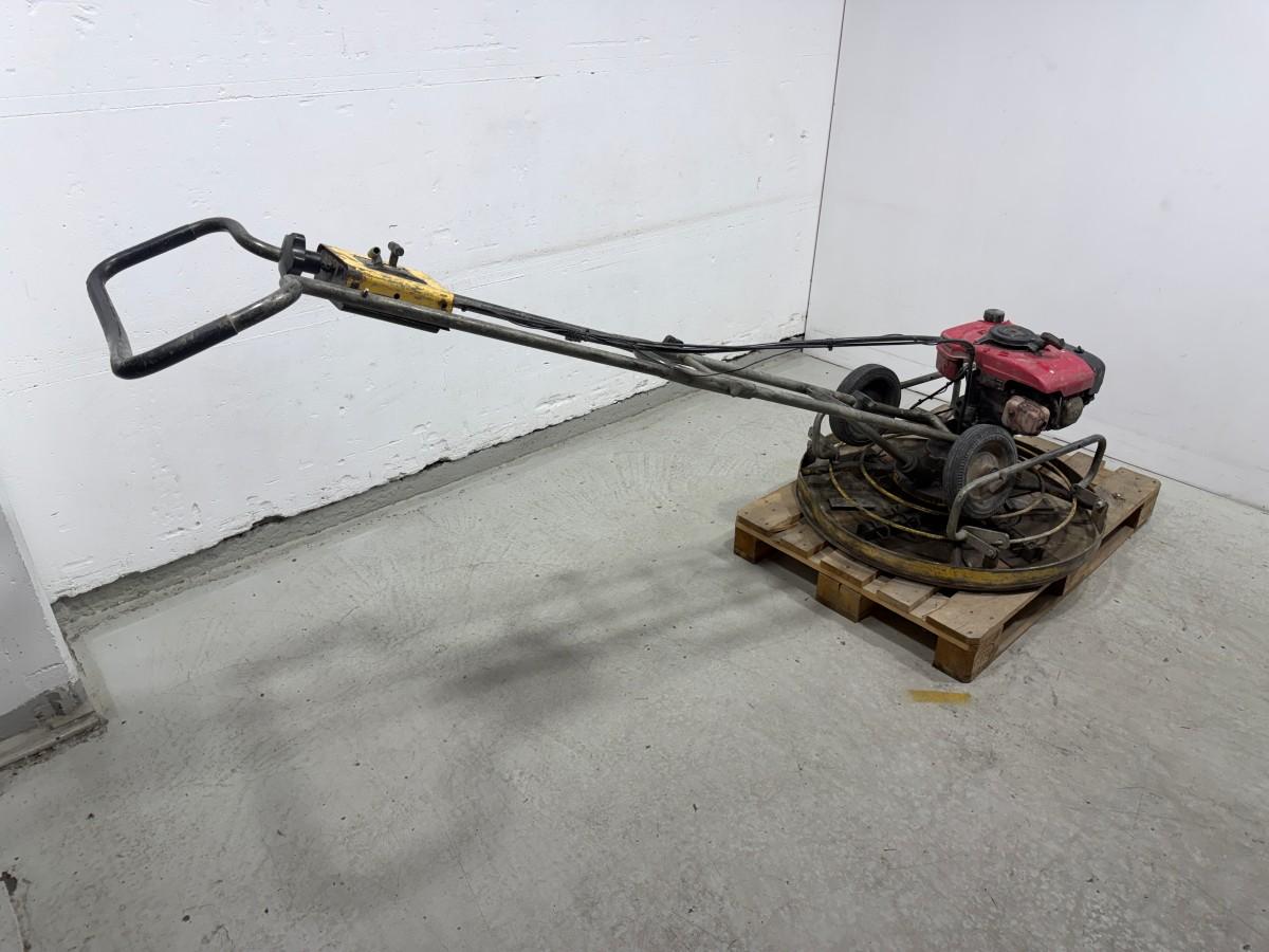 Betongglatter med Honda 163 cm³ bensinmotor