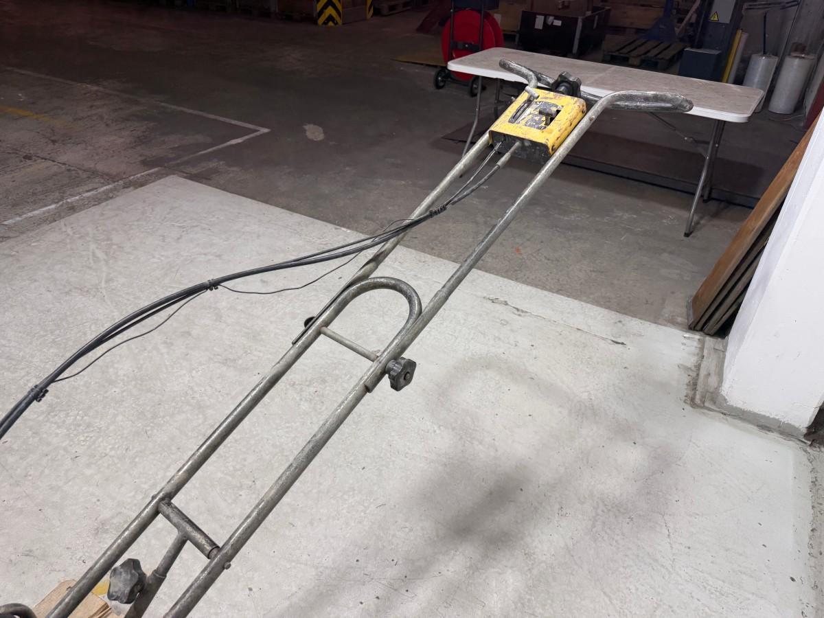 Betongglatter med Honda 163 cm³ bensinmotor