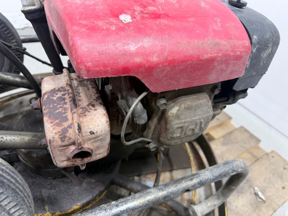 Betongglatter med Honda 163 cm³ bensinmotor