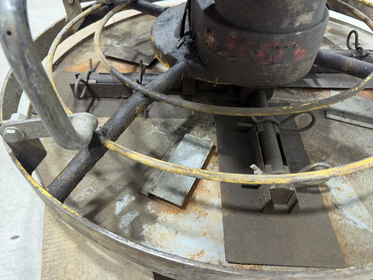 Betongglatter med Honda 163 cm³ bensinmotor