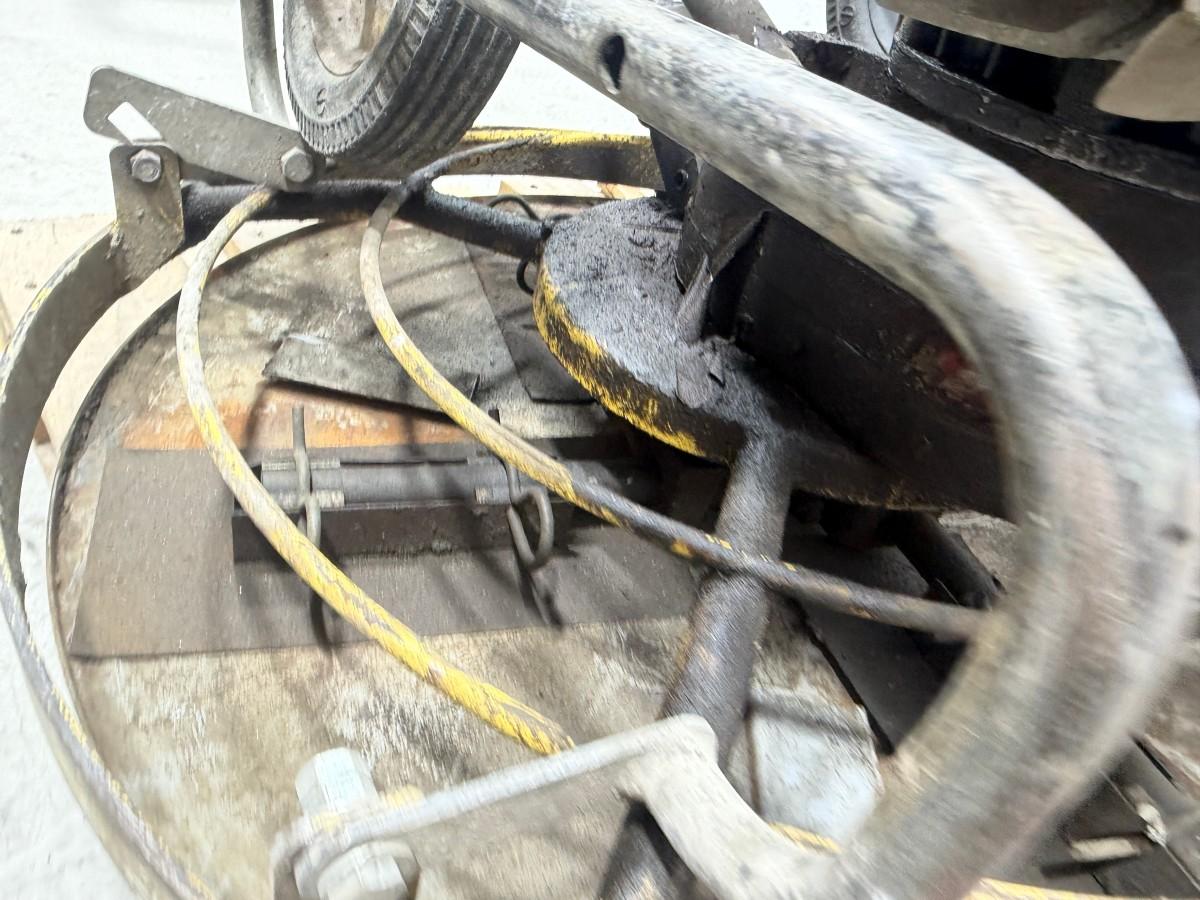 Betongglatter med Honda 163 cm³ bensinmotor